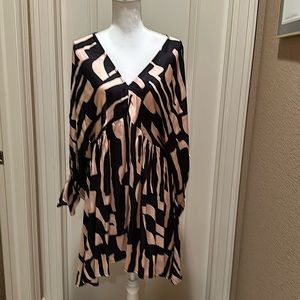 Sofia Long sleeved flowy dress.